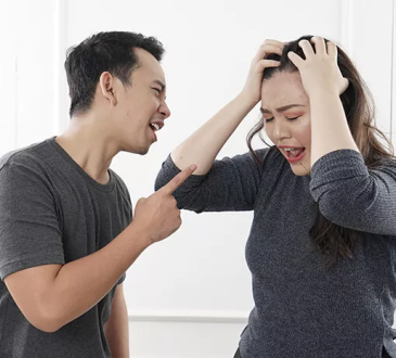 Mengatasi Kecemburuan dalam Hubungan Suami Istri