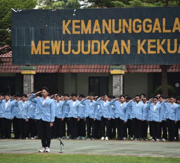 Mahasiswa Fikom Unisba Ikuti Kegiatan Bela Negara di Pusdikter Puster TNI AD