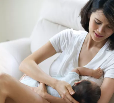 WASWAS rasanya bila Anda adalah ibu yang baru melahirkan, tapi juga seorang penderita kanker payudara.