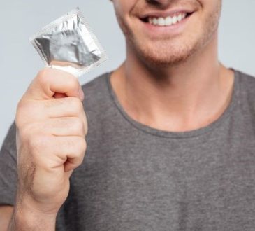 5 Tips Memilih Kondom yang Bagus dan Aman Digunakan