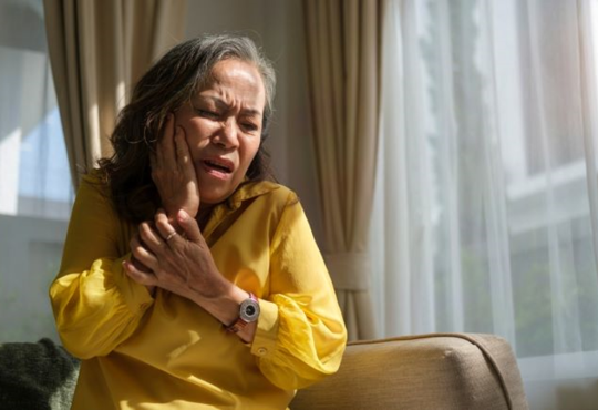 5 Cara Hilangkan Sakit Gigi Berlubang agar Tak Kambuh Lagi