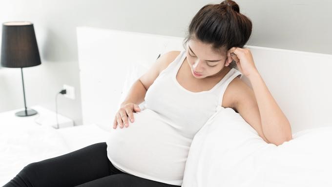 5 Cara Bedakan Kontraksi Palsu dan Asli di Kehamilan