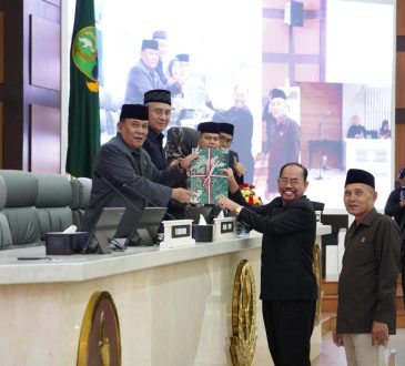 Rapat Paripurna Penyampaian Nota Pengantar LKPJ dan Ranperda, Penetapan 3 Ranperda Masuk Propemperda