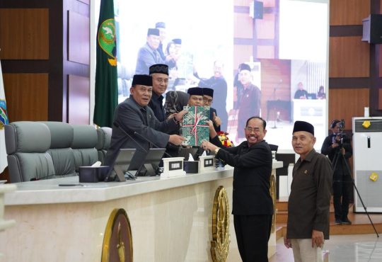 Rapat Paripurna Penyampaian Nota Pengantar LKPJ dan Ranperda, Penetapan 3 Ranperda Masuk Propemperda