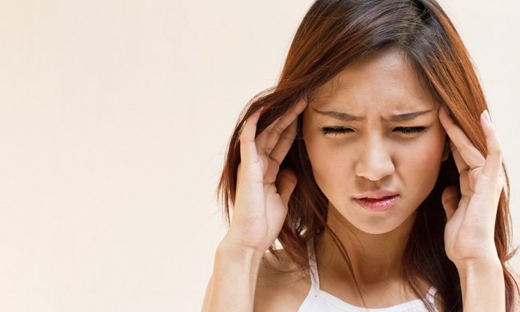 Apa Penyebab Sakit Kepala Sebelah Kanan?