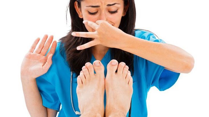 17 Cara Ampuh Hilangkan Bau Kaki yang Mengganggu