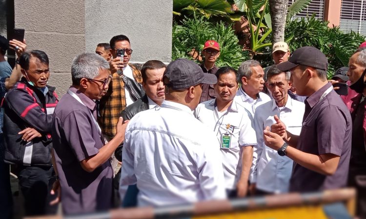 Pihak KBP Halangi Juru Sita PN Bandung, Pengecekan Batas Lahan Sengketa Ditunda