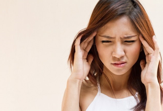 Apa Penyebab Sakit Kepala Sebelah Kanan?
